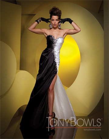 black and white prom dresses 2011	